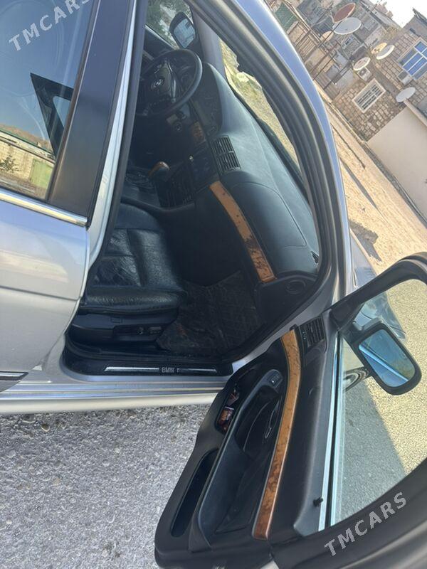 BMW E39 1999 - 110 000 TMT - Балканабат - img 4