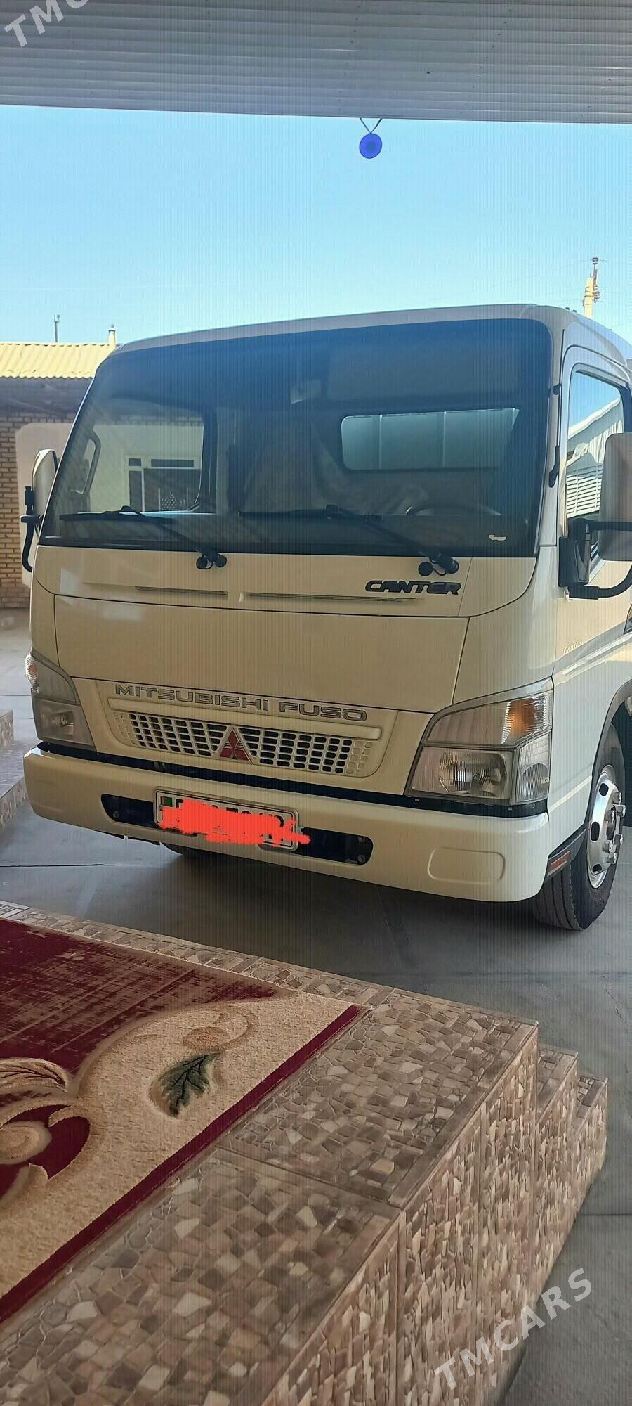 Mitsubishi Canter 2013 - 420 000 TMT - Mary - img 4