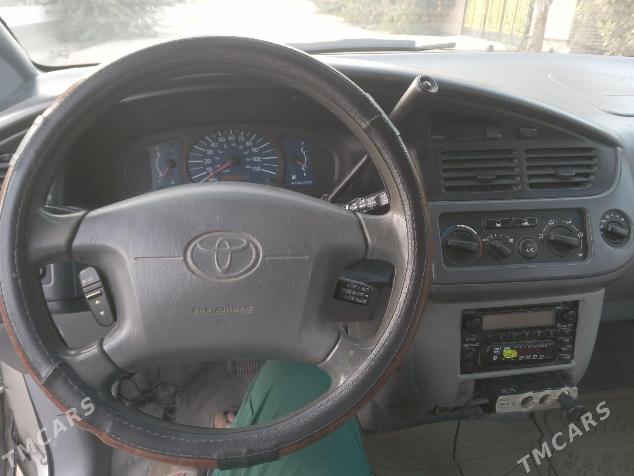Toyota Sienna 2002 - 170 000 TMT - Мургап - img 10