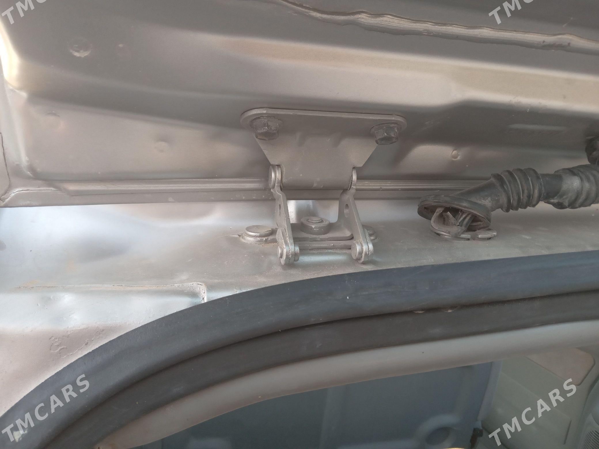 Toyota Sienna 2002 - 170 000 TMT - Мургап - img 5