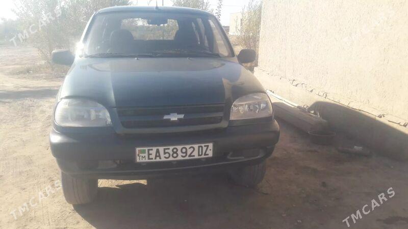 Chevrolet Niva 2007 - 55 000 TMT - Türkmenbaşy etr. - img 4
