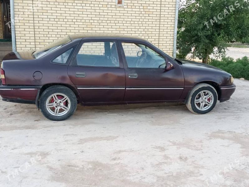 Opel Vectra 1991 - 20 000 TMT - Мургап - img 4