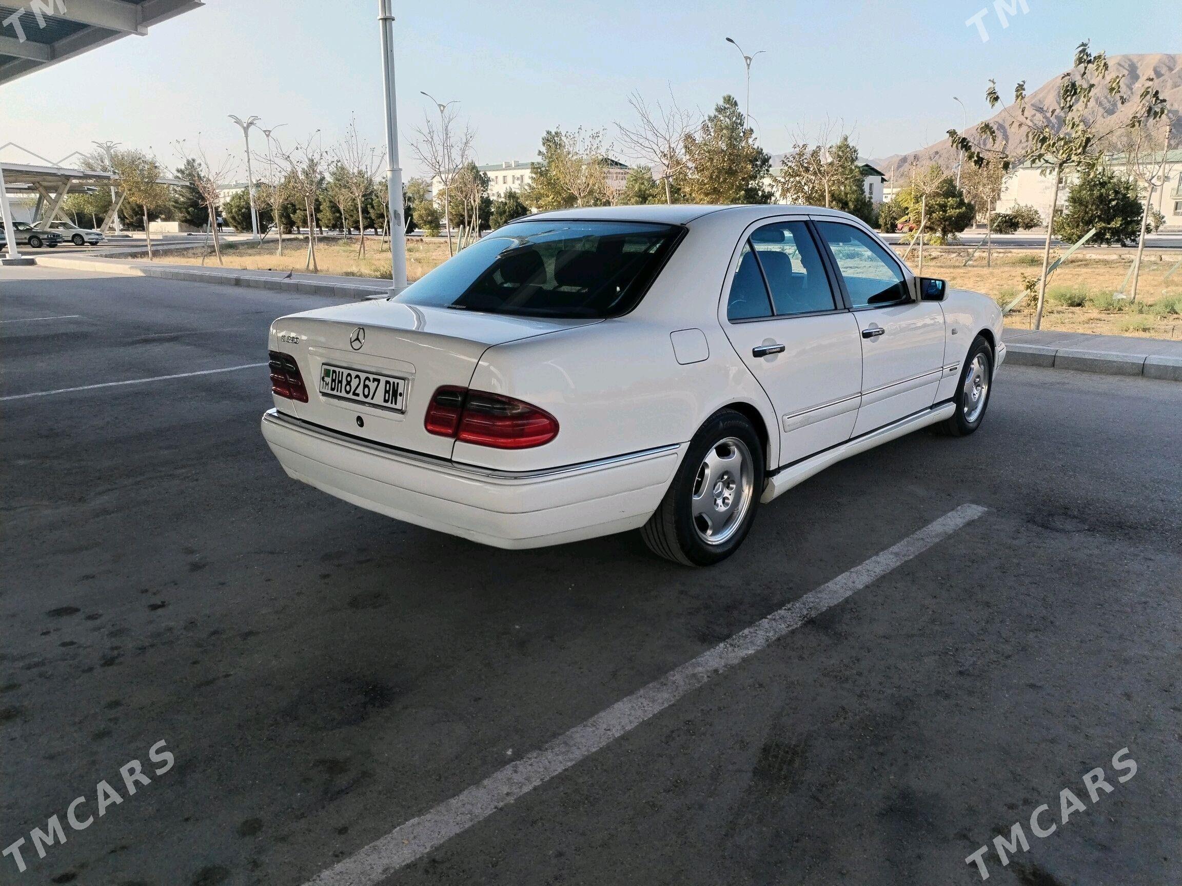 Mercedes-Benz E320 1999 - 100 000 TMT - Балканабат - img 3