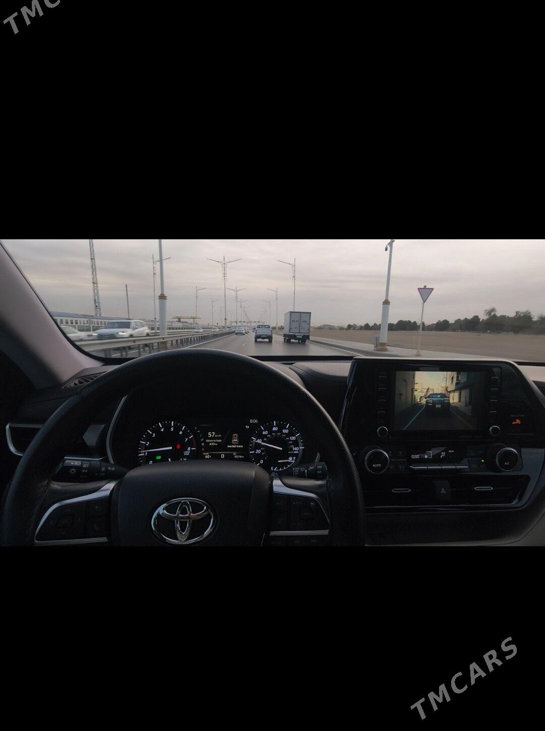 Toyota Highlander 2021 - 610 000 TMT - Aşgabat - img 9