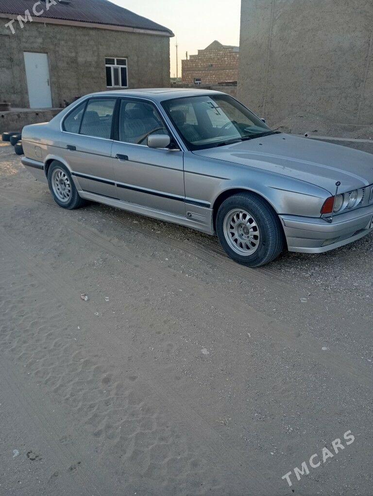 BMW 525 1993 - 46 000 TMT - Гумдаг - img 2