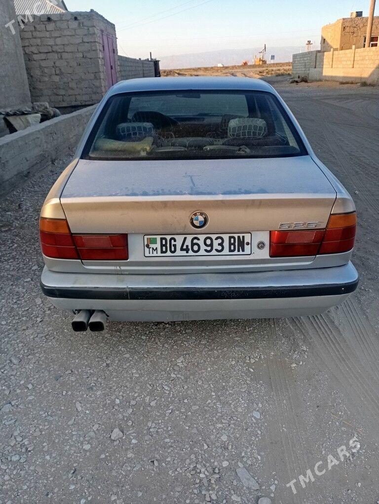 BMW 525 1993 - 46 000 TMT - Гумдаг - img 5