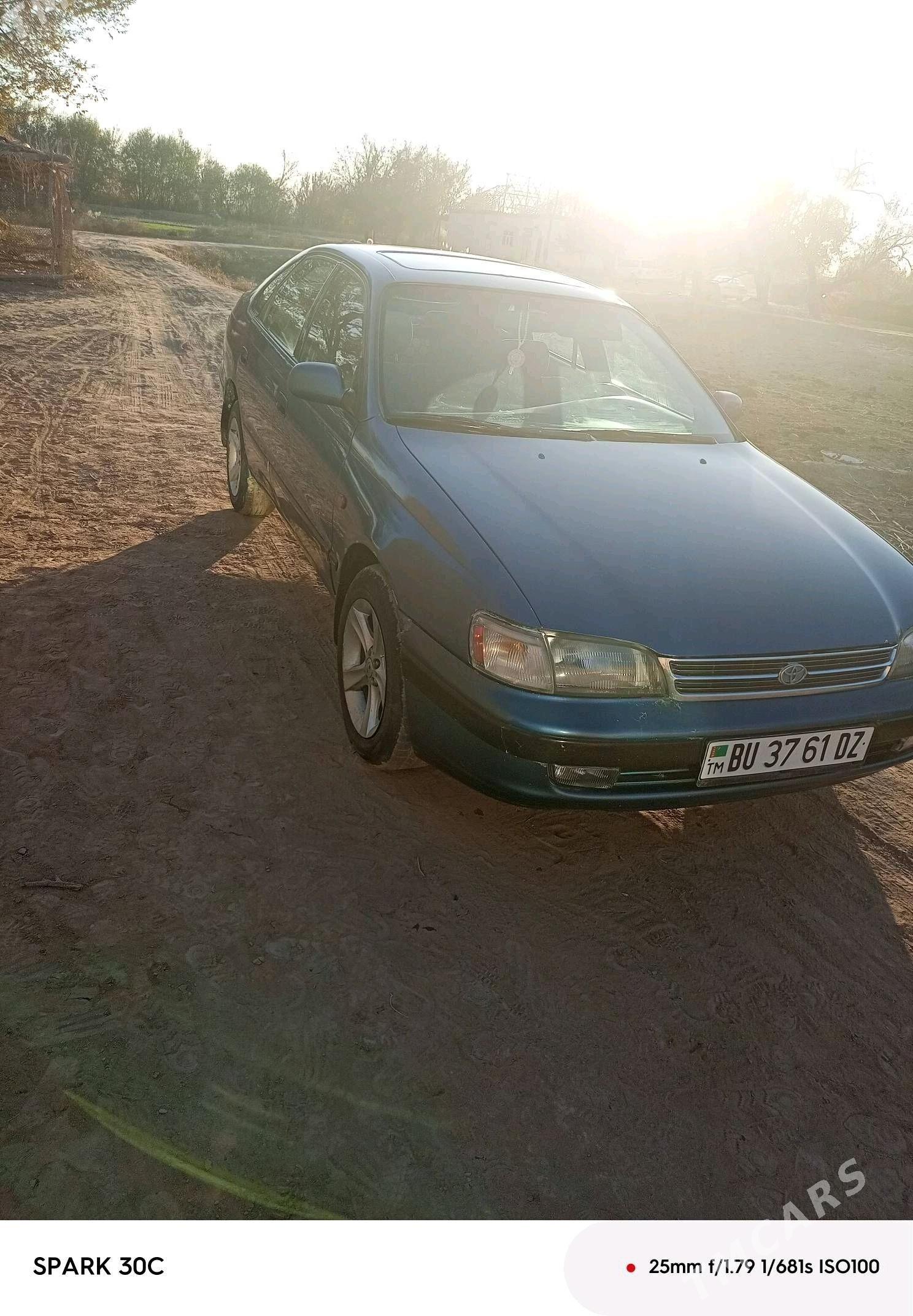 Toyota Carina 1994 - 83 000 TMT - Акдепе - img 1