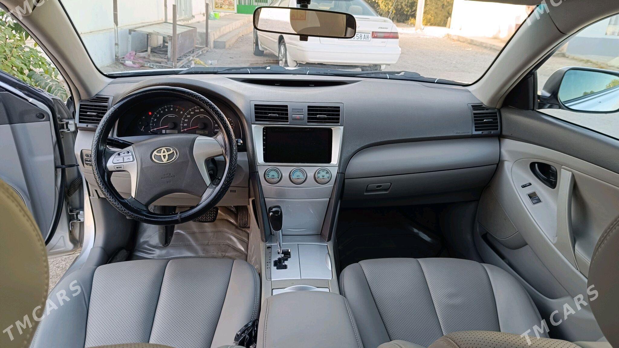 Toyota Camry 2010 - 149 000 TMT - Мир 7 - img 1