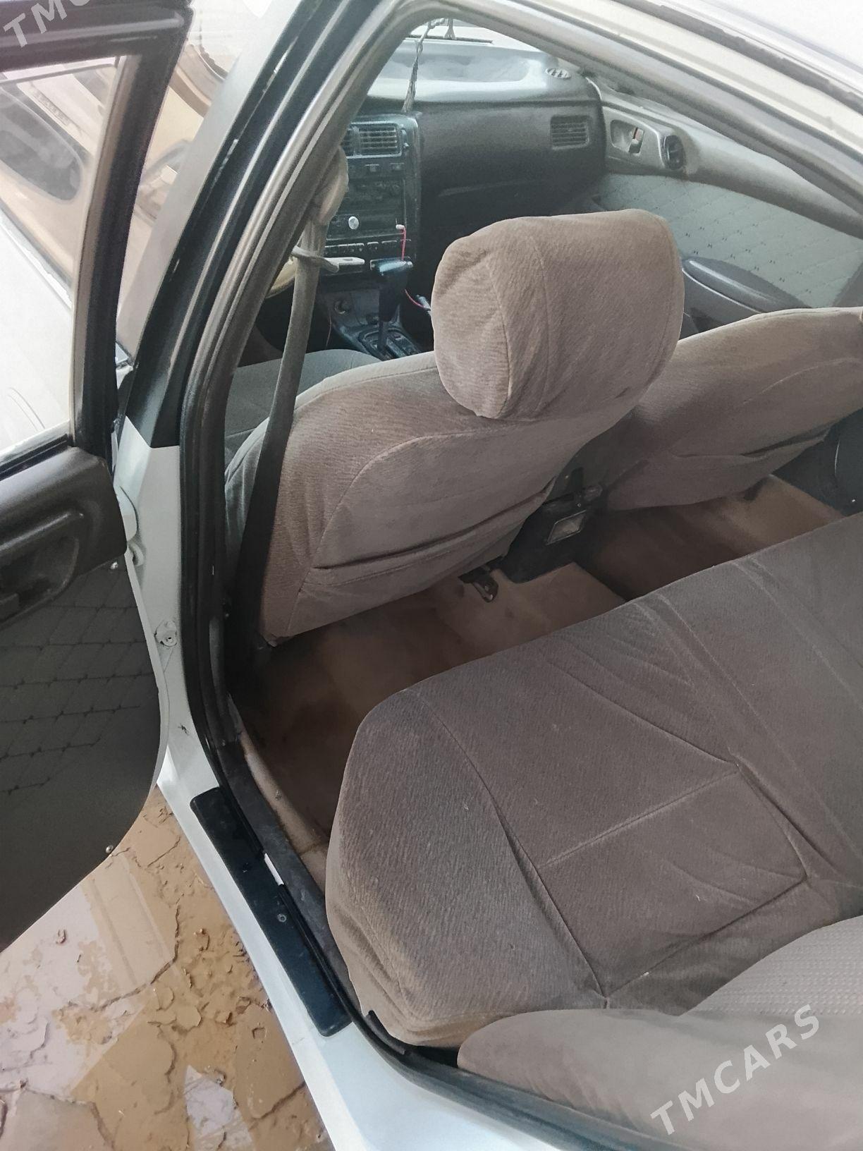 Toyota Corona 1995 - 60 000 TMT - Кёнеургенч - img 4