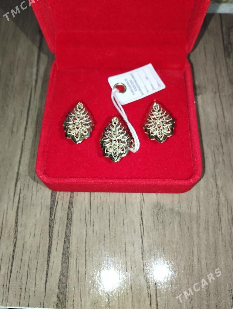 gyzyl komplekt - Бузмеин - img 4