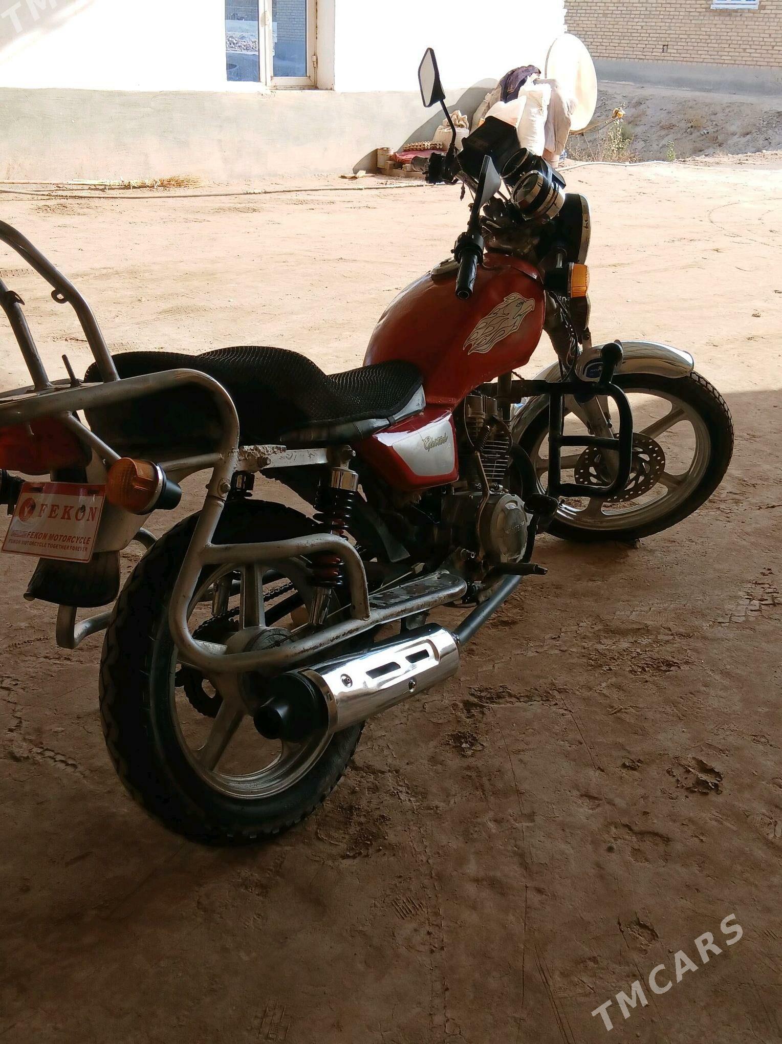 Fekon FK150-8G 2012 - 11 000 TMT - Saýat - img 3