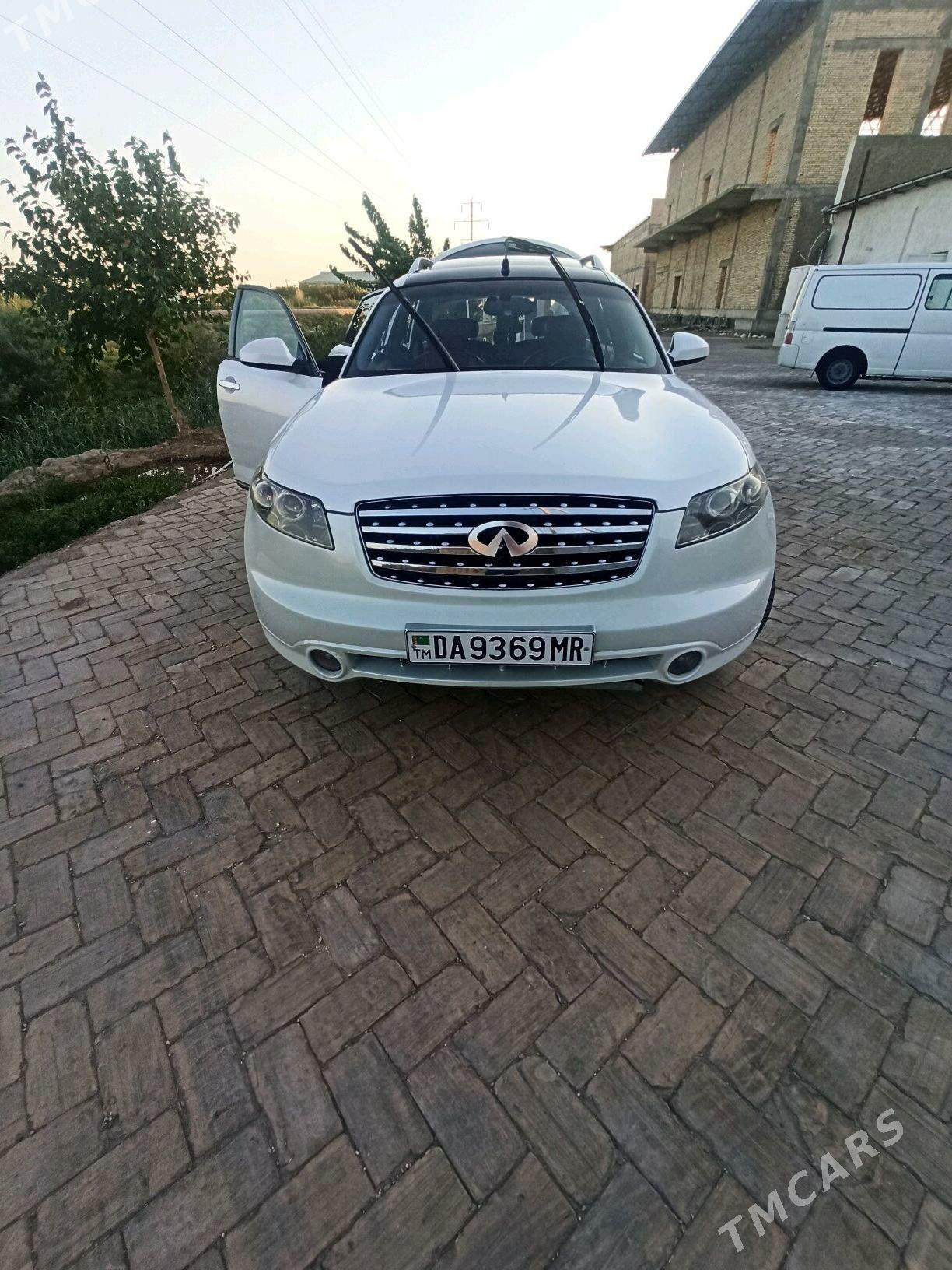 Infiniti FX35 2004 - 140 000 TMT - Baýramaly - img 4