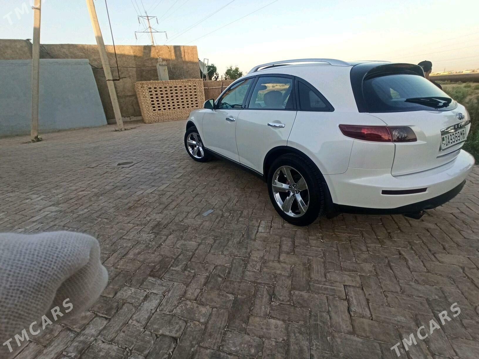 Infiniti FX35 2004 - 140 000 TMT - Baýramaly - img 2