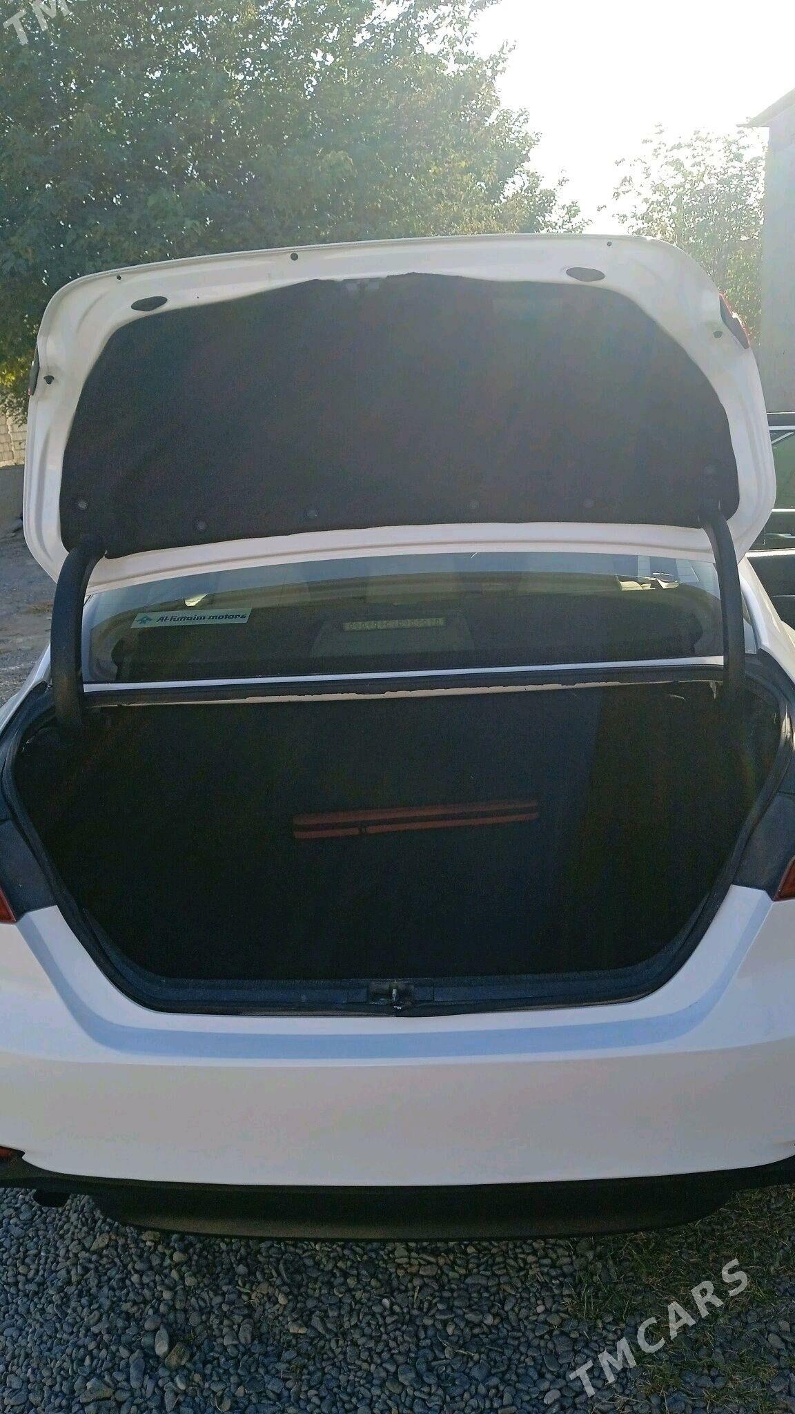 Toyota Camry Hybrid 2021 - 230 000 TMT - Aşgabat - img 5