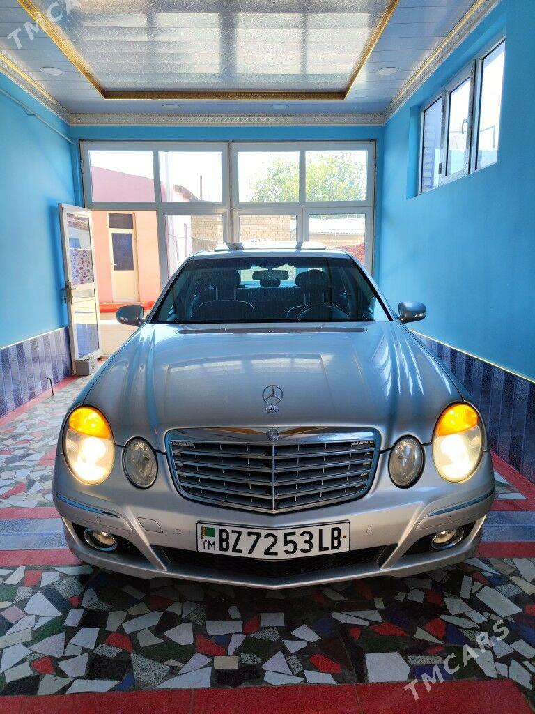 Mercedes-Benz E320 2004 - 140 000 TMT - Дянев - img 6