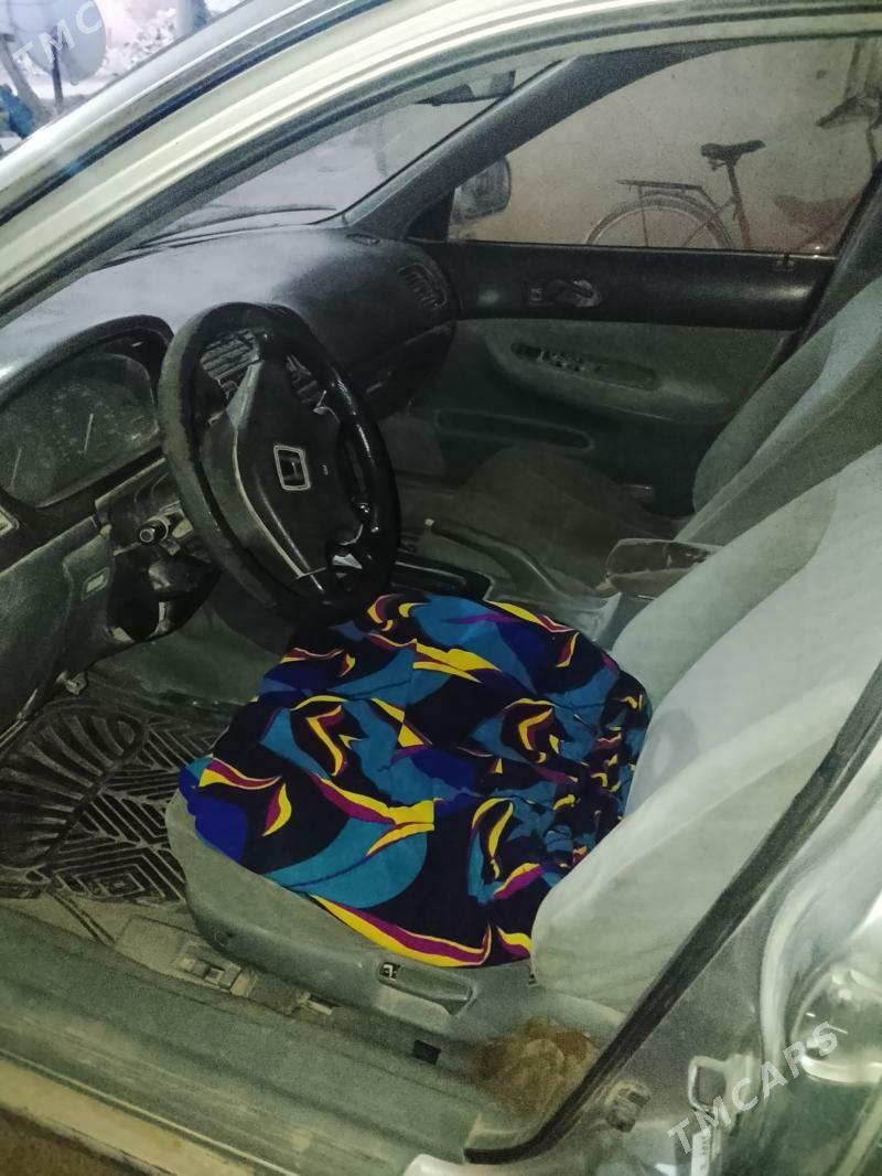 Honda Accord 1995 - 35 000 TMT - Hojambaz - img 4