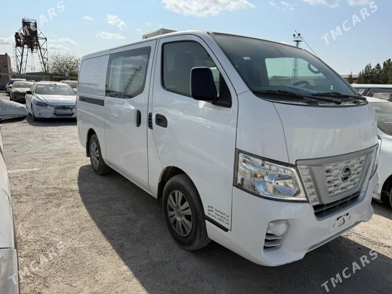 Nissan Urvan 2022 - 340 000 TMT - Mary - img 4