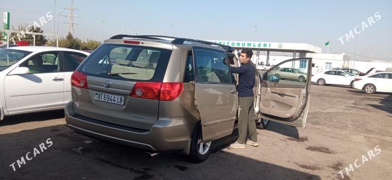Toyota Sienna 2009 - 250 000 TMT - Дянев - img 2