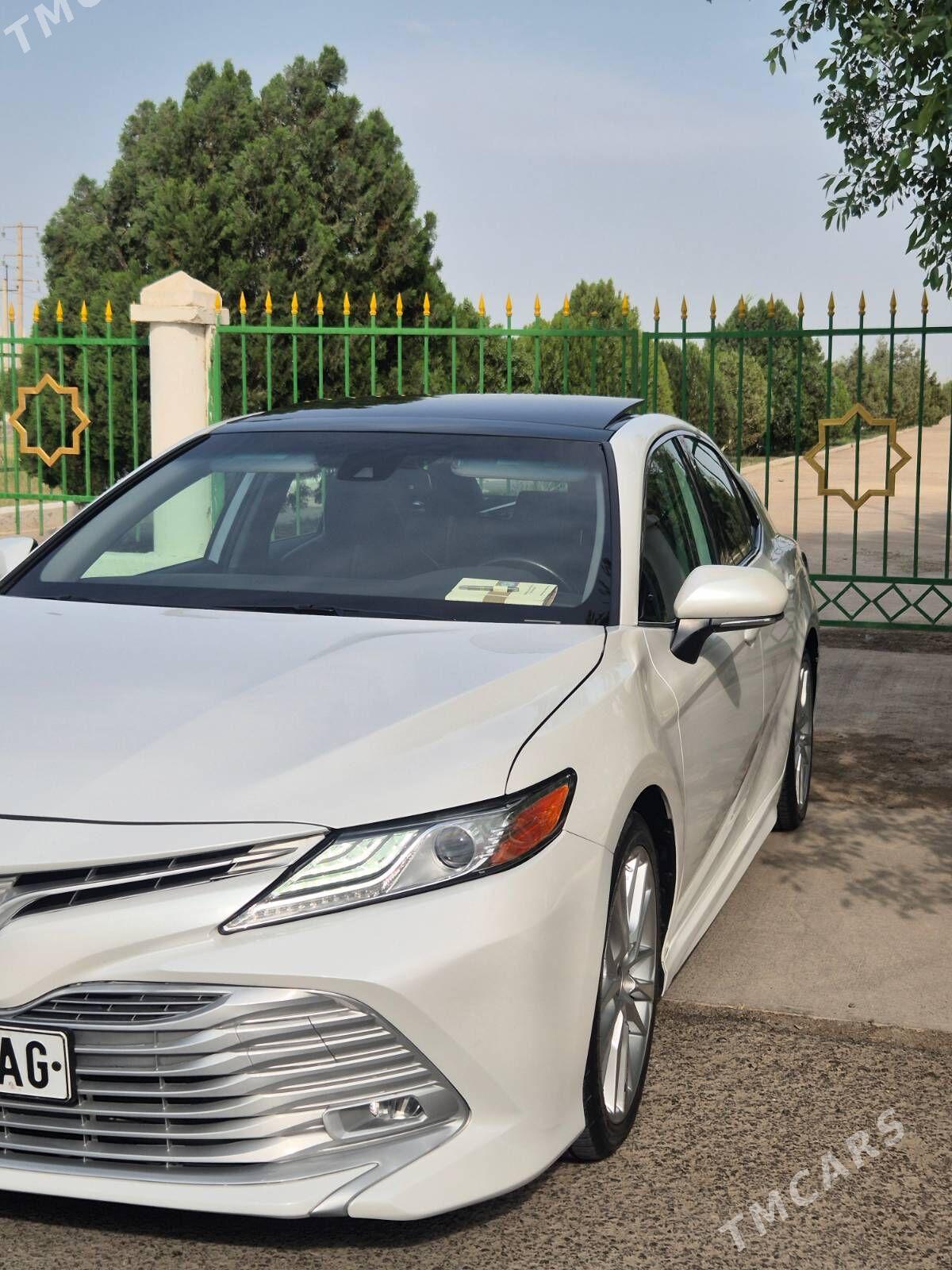 Toyota Camry 2021 - 390 000 TMT - Aşgabat - img 3