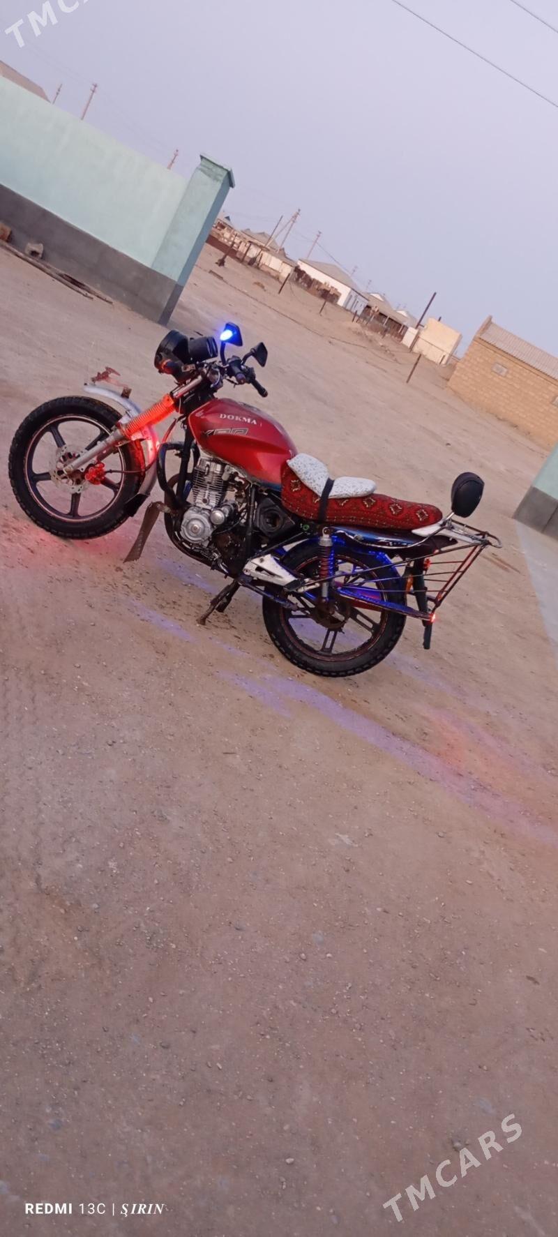 Fekon FK200-14G 2015 - 11 000 TMT - Esenguly - img 4