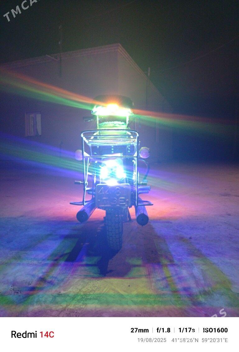 Iž Planeta 2004 - 15 000 TMT - Akdepe - img 2