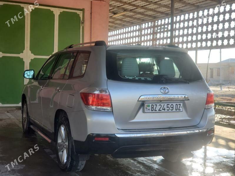 Toyota Highlander 2011 - 315 000 TMT - Daşoguz - img 2