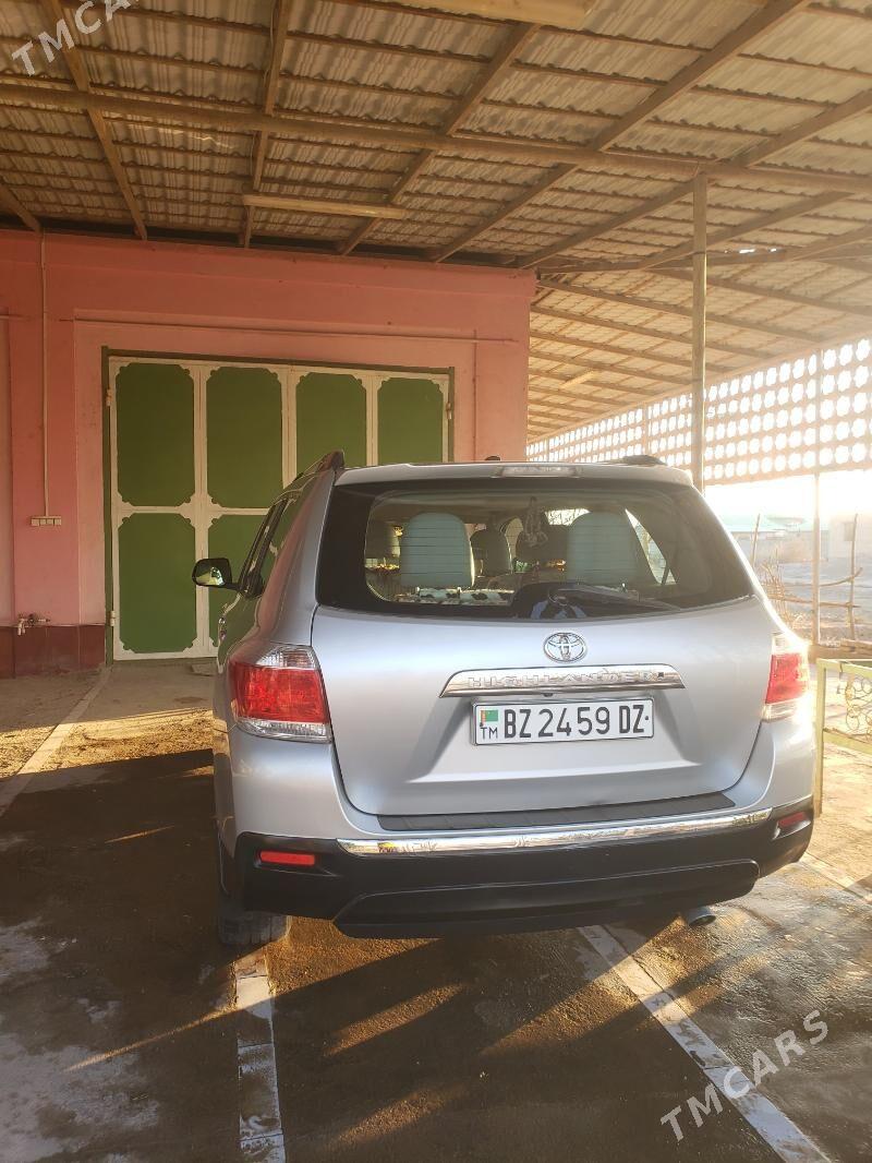 Toyota Highlander 2011 - 315 000 TMT - Daşoguz - img 7
