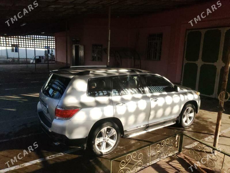 Toyota Highlander 2011 - 315 000 TMT - Daşoguz - img 8