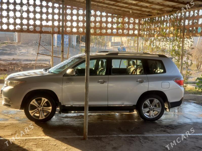 Toyota Highlander 2011 - 315 000 TMT - Daşoguz - img 9