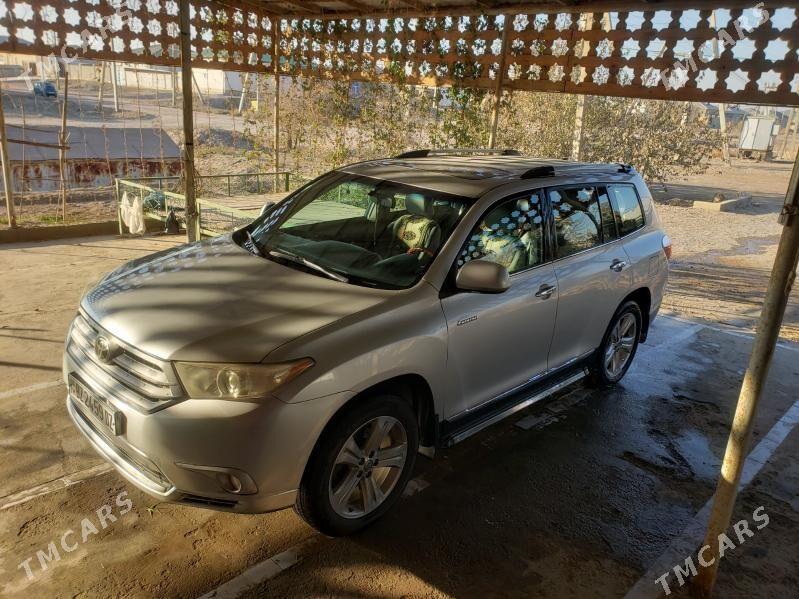 Toyota Highlander 2011 - 315 000 TMT - Daşoguz - img 10