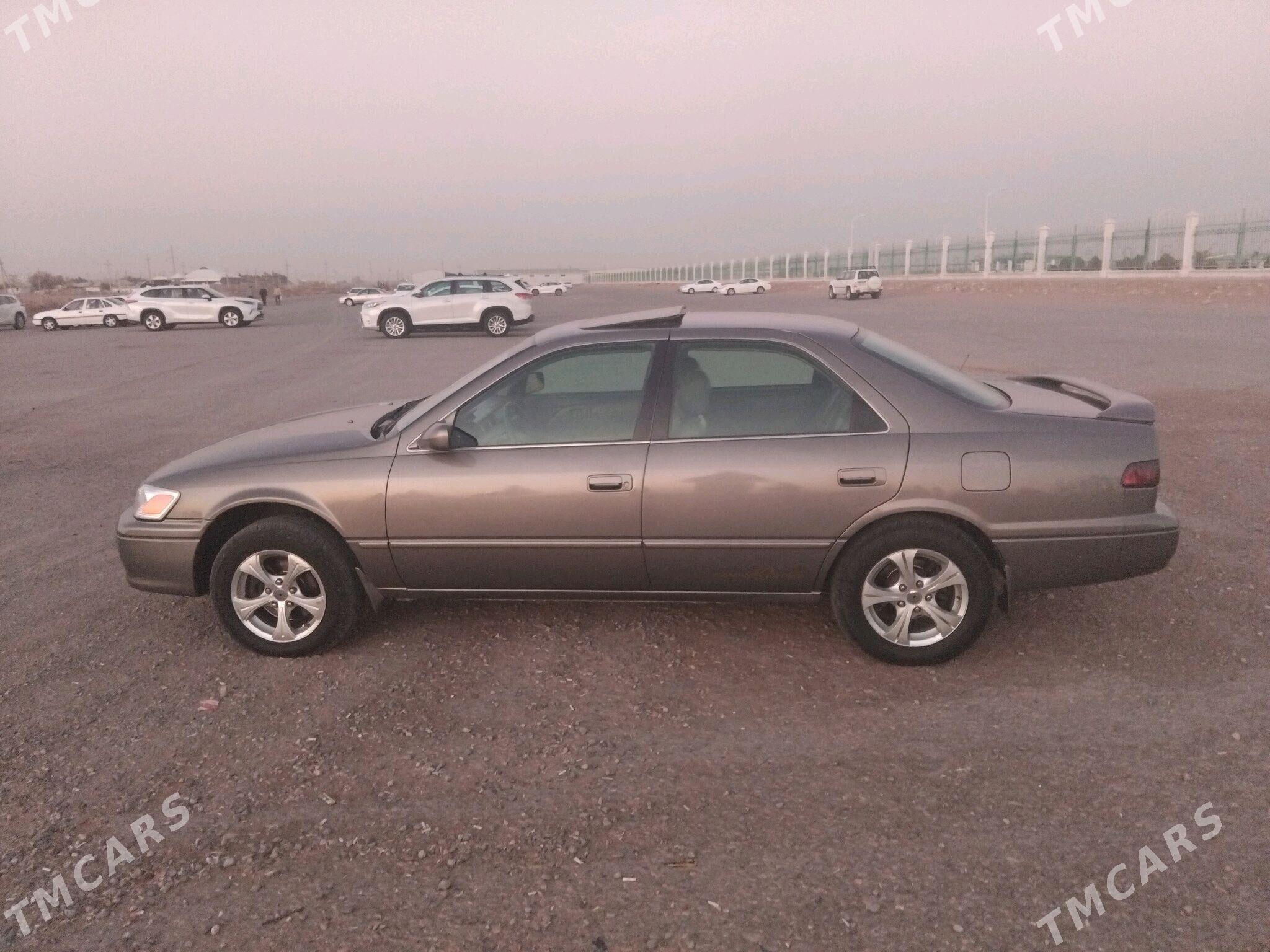 Toyota Camry 1998 - 136 000 TMT - Mary - img 2