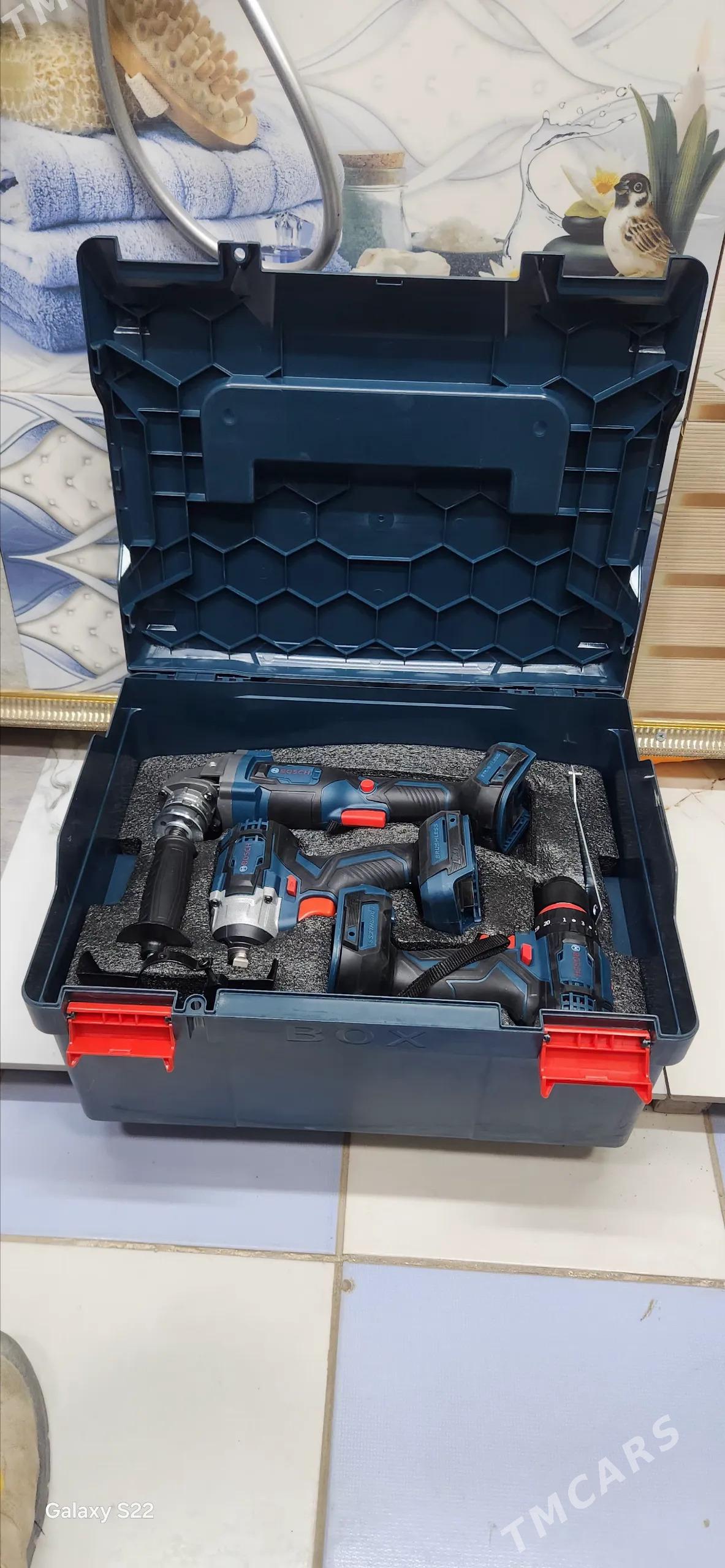 BOSCH komplekt bolgarka - Дашогуз - img 1