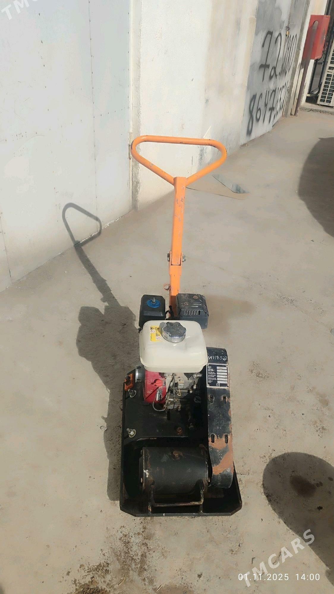 Katok kompaktor Каток - Анев - img 1