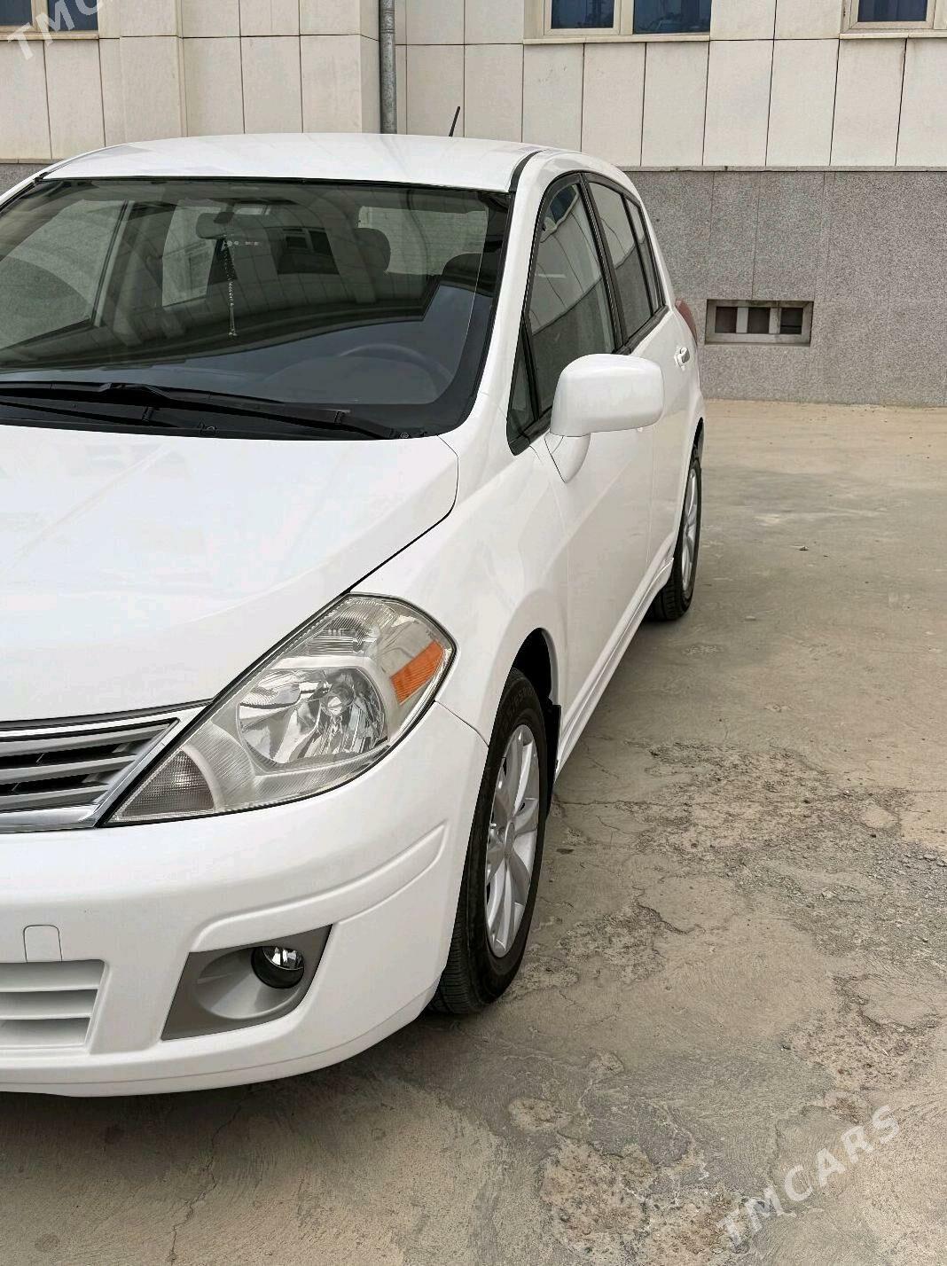 Nissan Versa 2010 - 132 000 TMT - Ашхабад - img 2