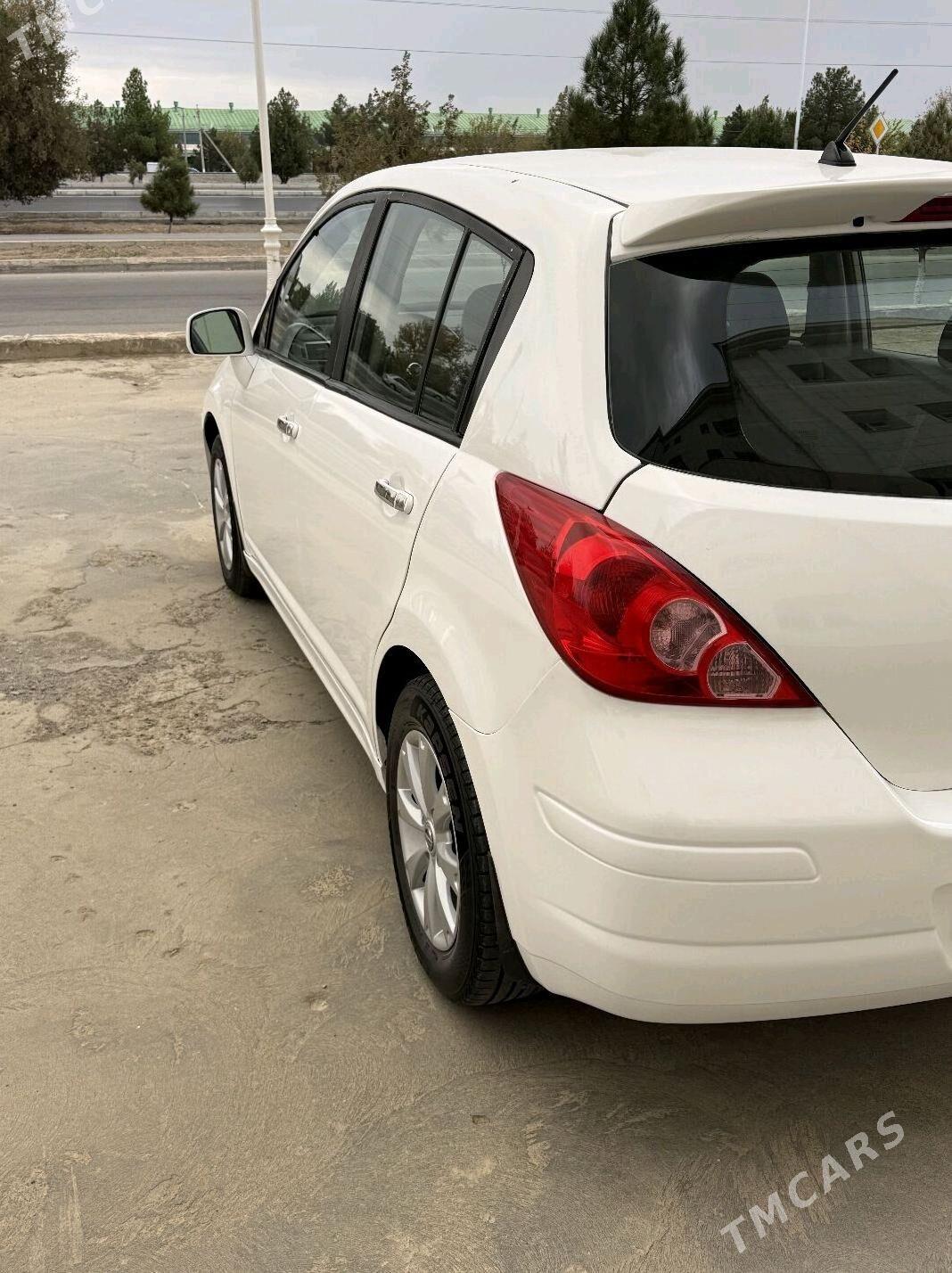 Nissan Versa 2010 - 132 000 TMT - Ашхабад - img 3