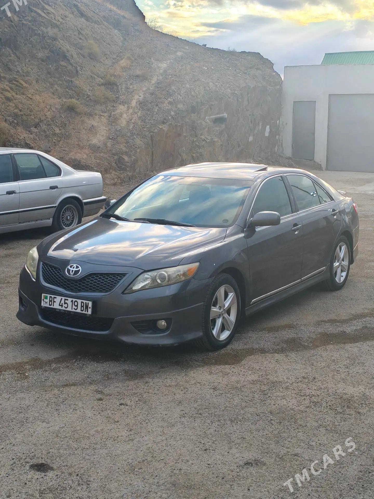 Toyota Camry 2010 - 215 000 TMT - Туркменбаши - img 2