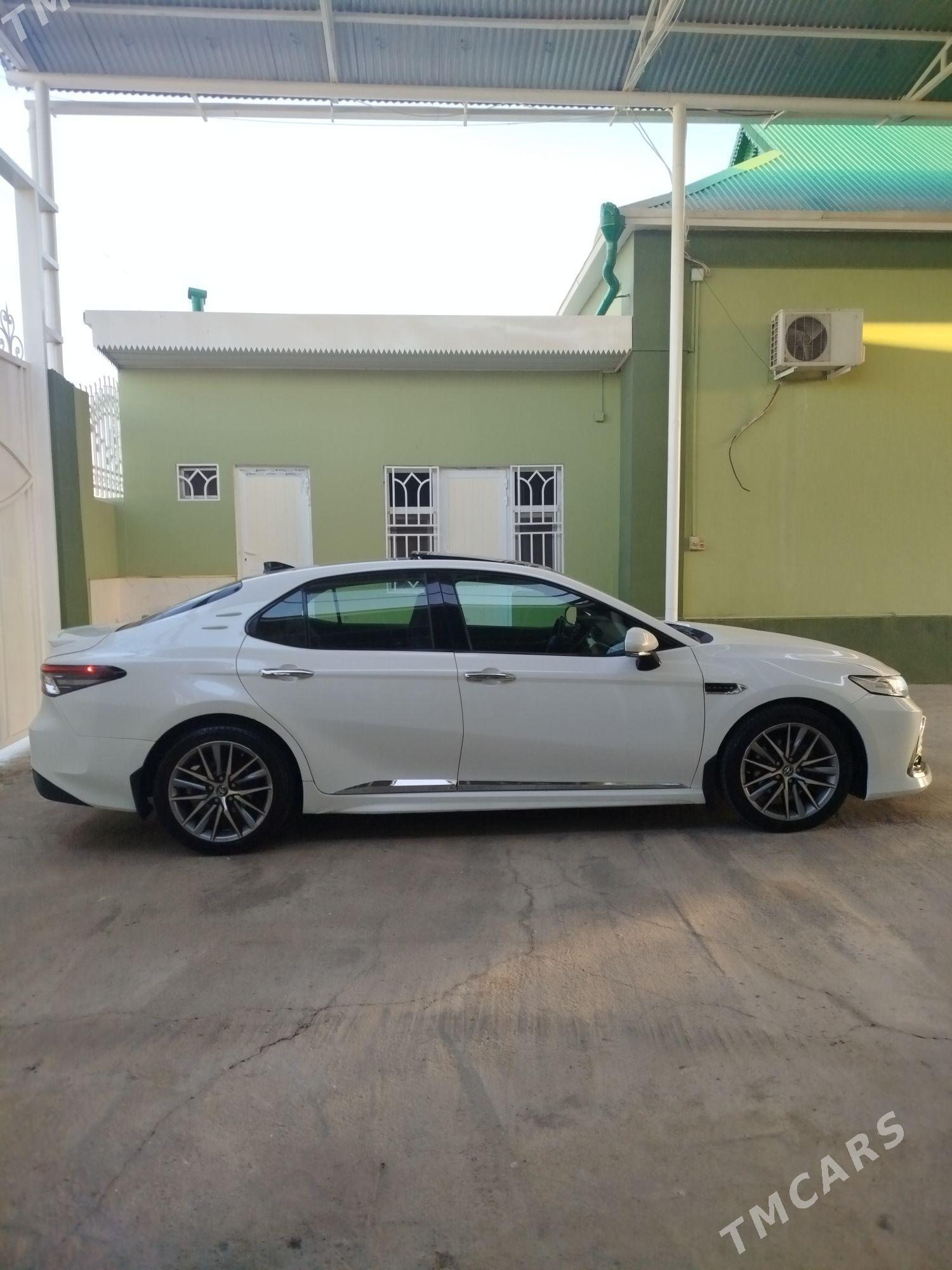 Toyota Camry 2018 - 420 000 TMT - Ашхабад - img 3