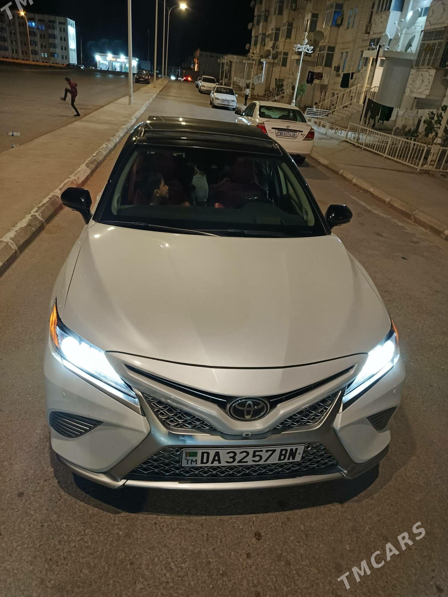 Toyota Camry 2020 - 400 000 TMT - Джебел - img 4