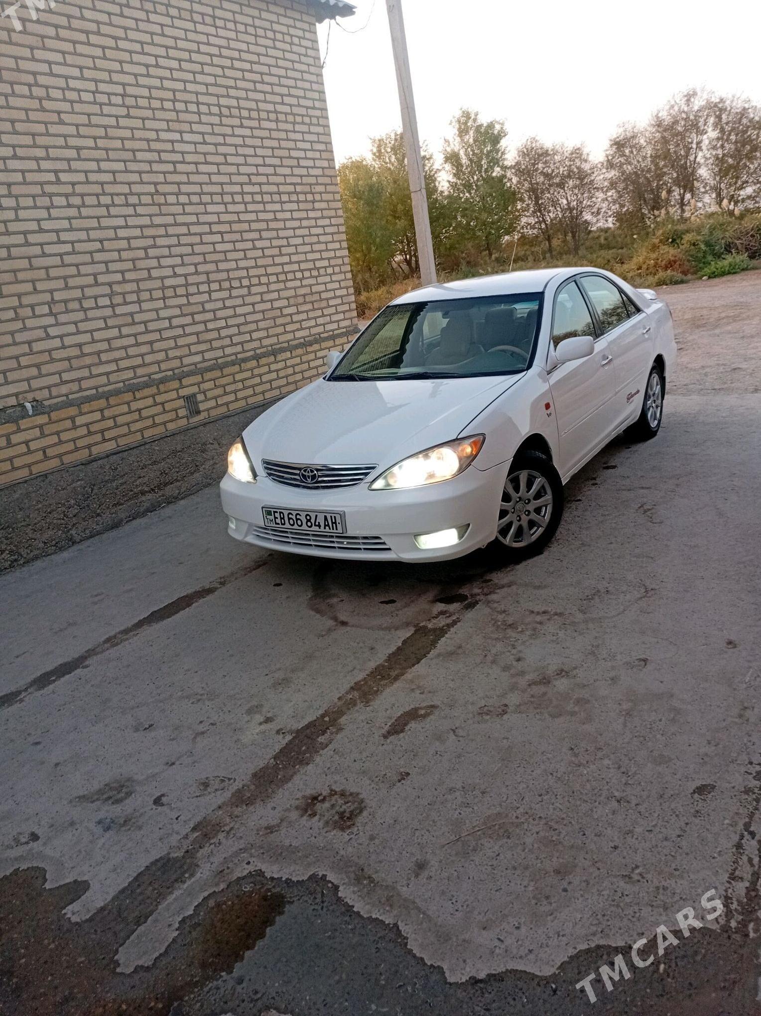 Toyota Camry 2004 - 155 000 TMT - Теджен - img 2