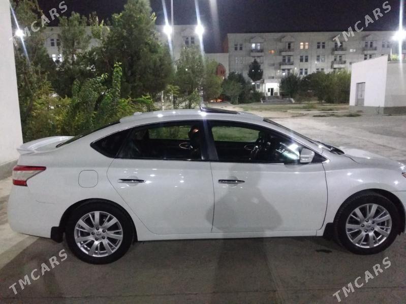 Nissan Sentra 2014 - 140 000 TMT - Кëши - img 4