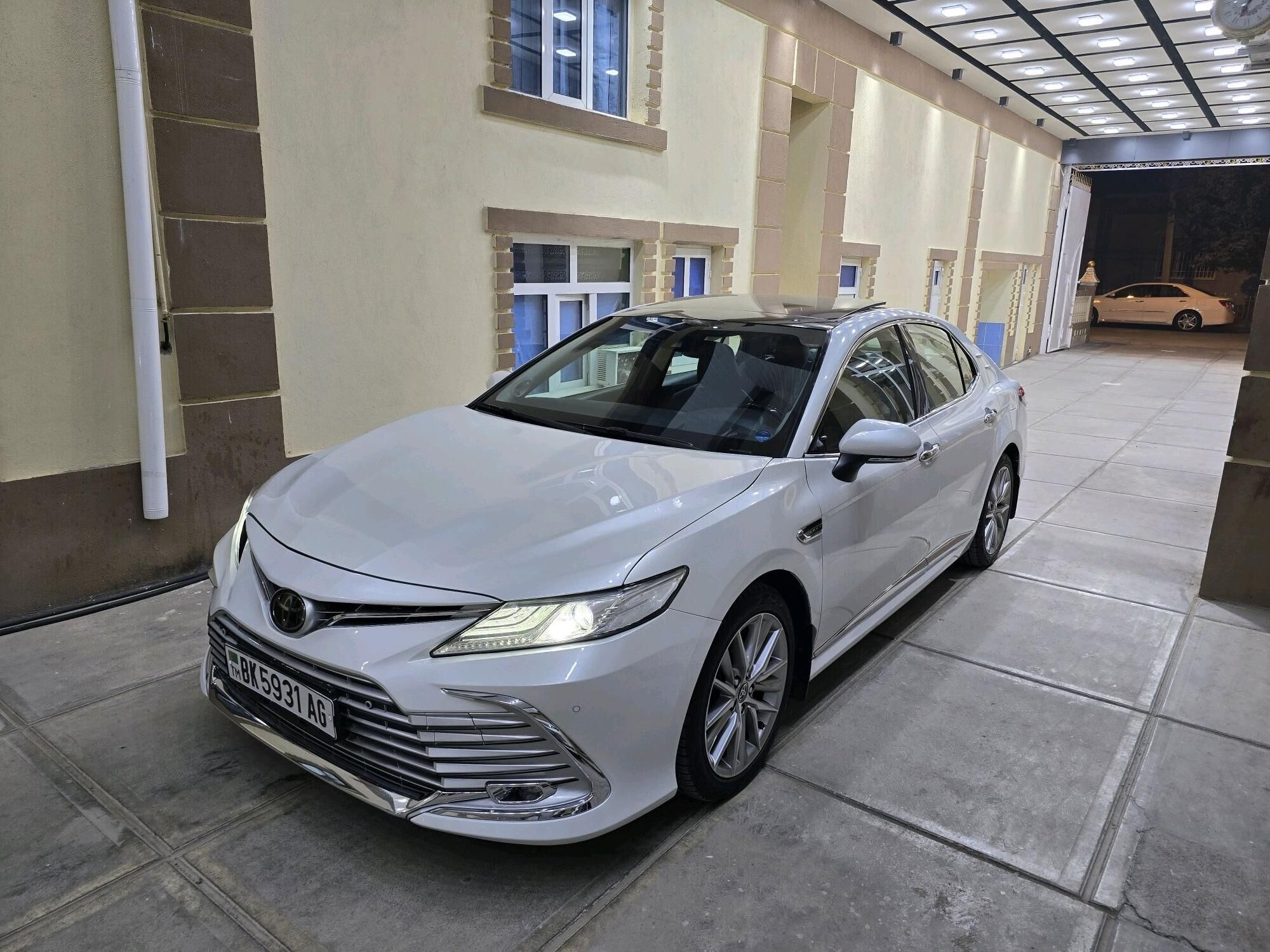Toyota Camry 2018 - 490 000 TMT - Чоганлы - img 2