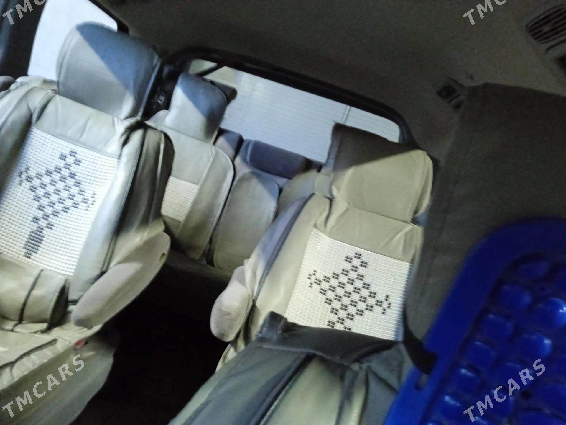 Toyota Sienna 2008 - 270 000 TMT - Сакар - img 4