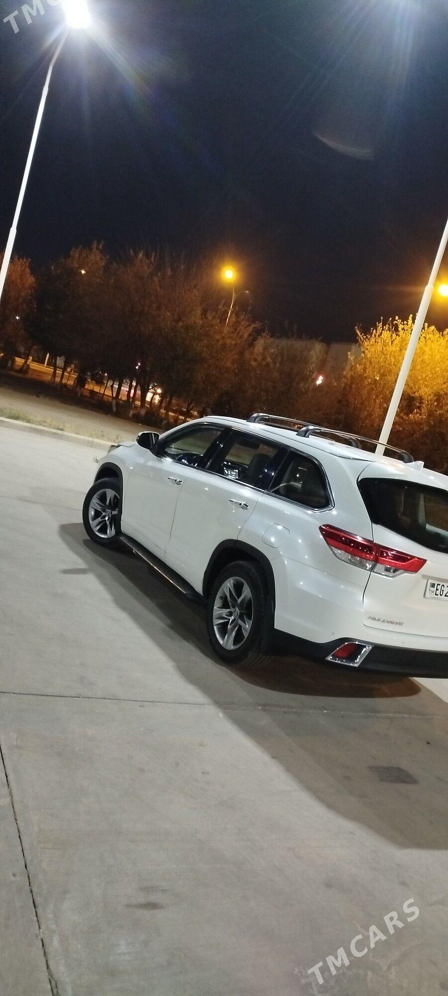 Toyota Highlander 2019 - 470 000 TMT - Мары - img 3