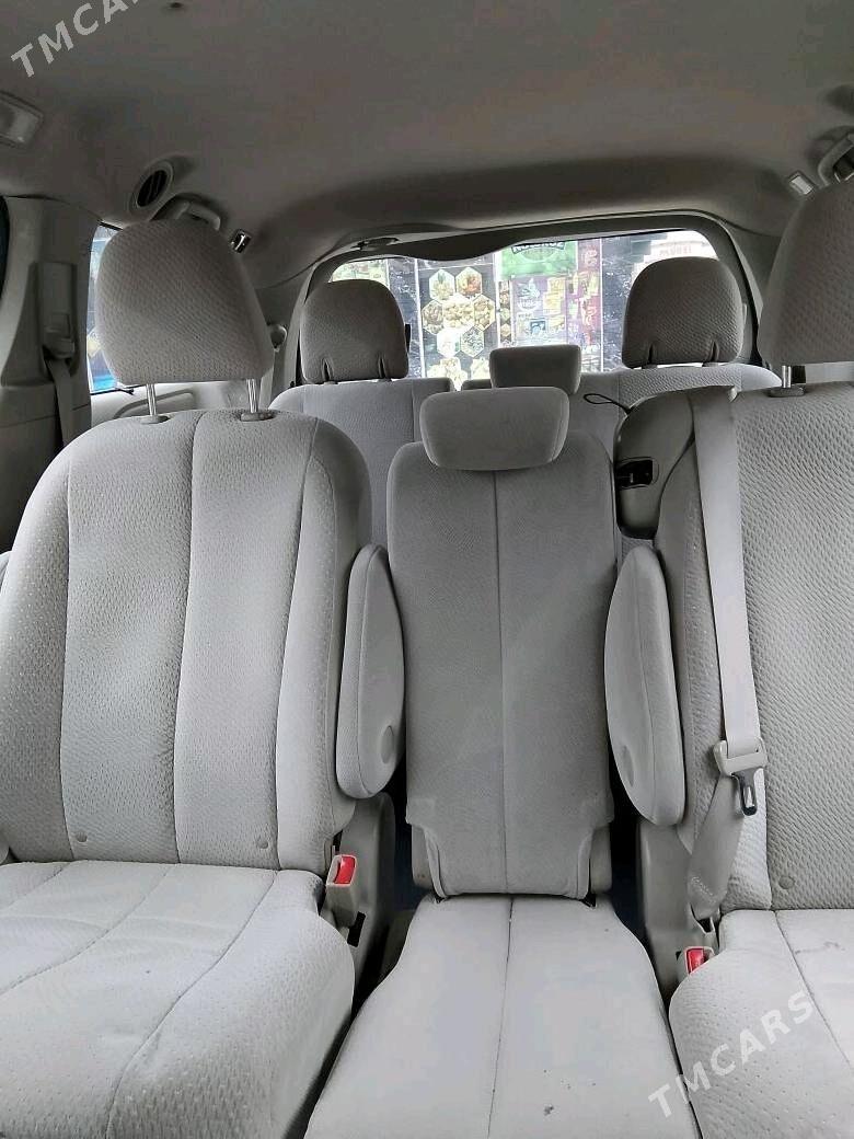 Toyota Sienna 2011 - 270 000 TMT - Мары - img 2