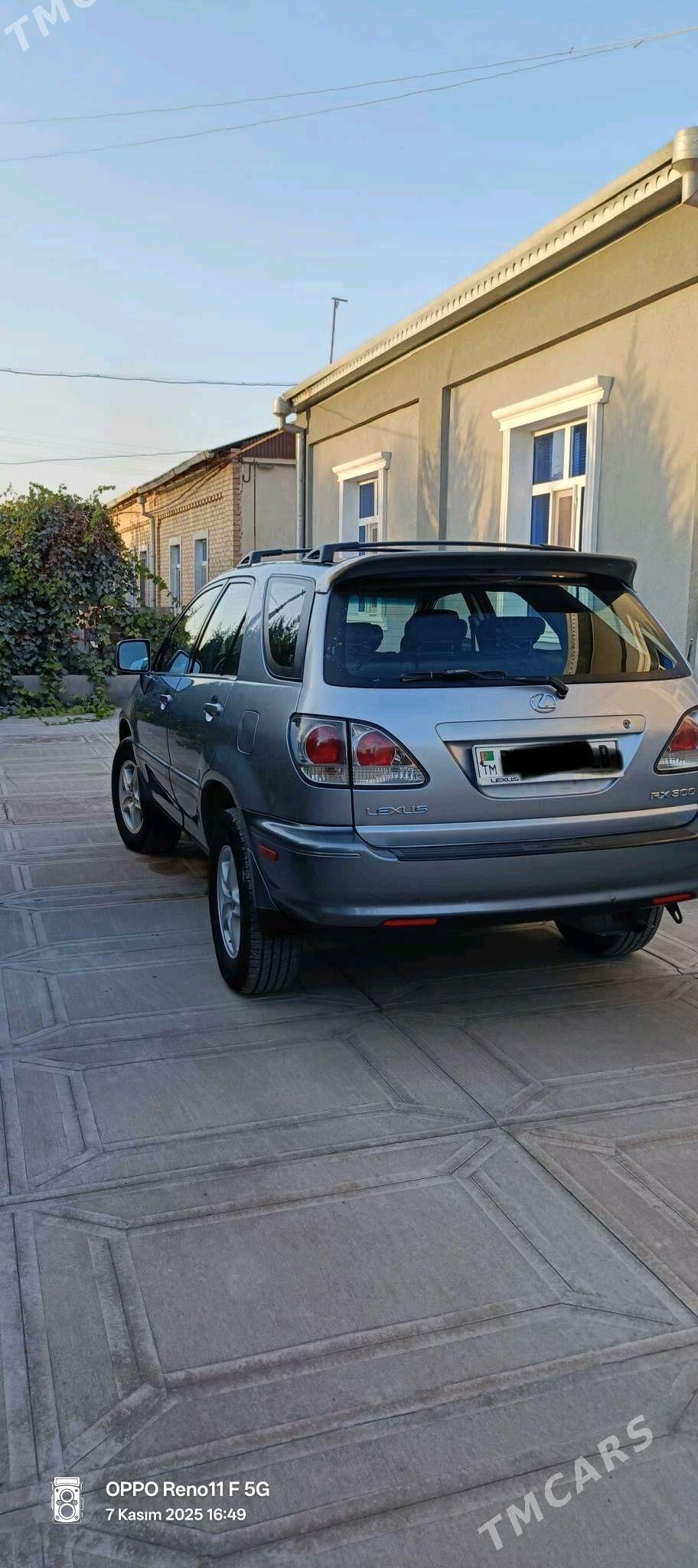 Lexus RX 300 2001 - 240 000 TMT - Керки - img 6