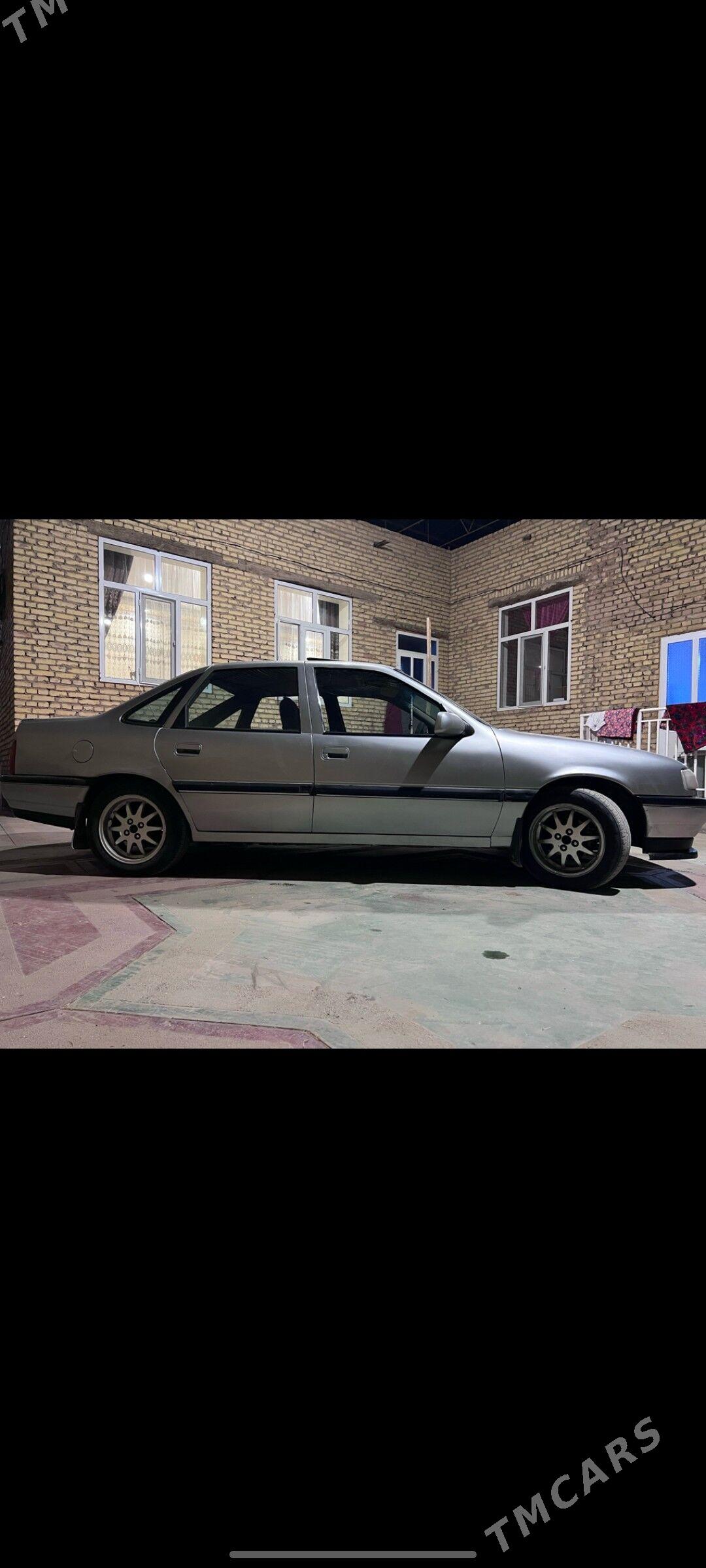 Opel Vectra 1991 - 36 000 TMT - Чарджоу - img 3