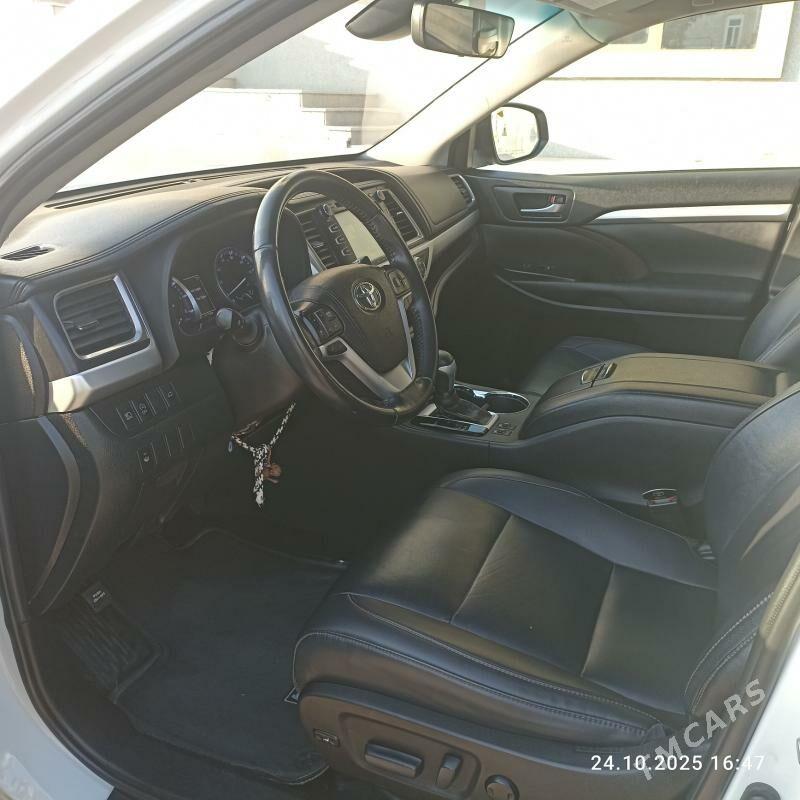Toyota Highlander 2019 - 460 000 TMT - Туркменабат - img 7