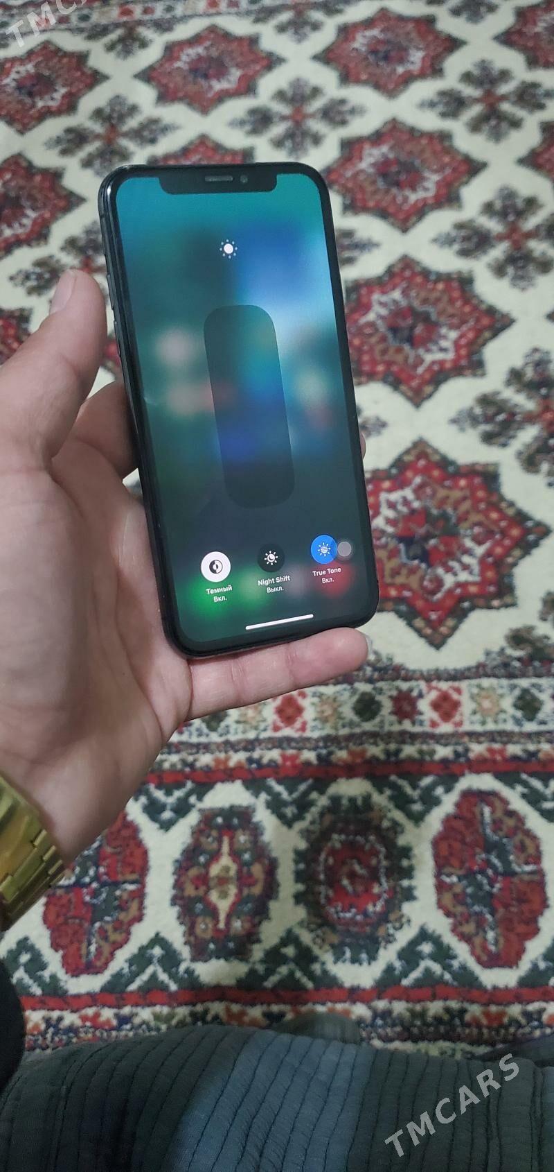 iphone xs - Дянев - img 4