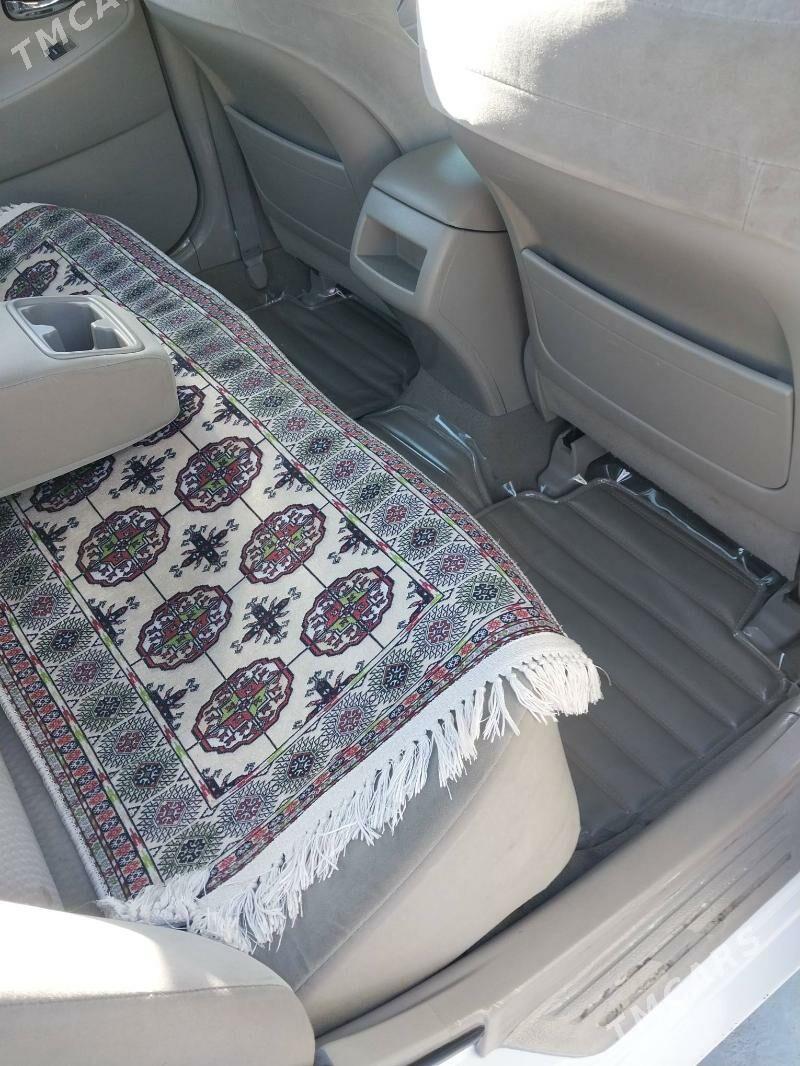 Toyota Camry 2011 - 225 000 TMT - Бахарден - img 4