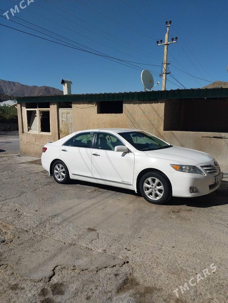 Toyota Camry 2011 - 225 000 TMT - Бахарден - img 2